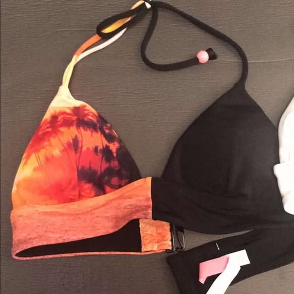 NEW VS ‘The Babe’ Triangle Top- warm scenic - Picture 2 of 3